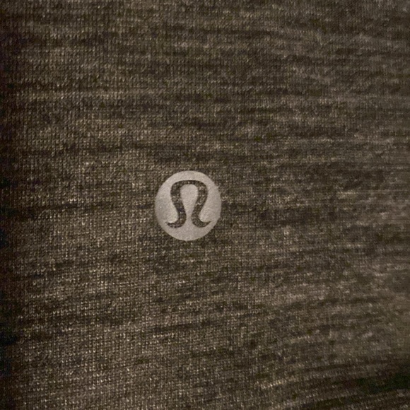 LULULEMON run for gold tank - Picture 2 of 4